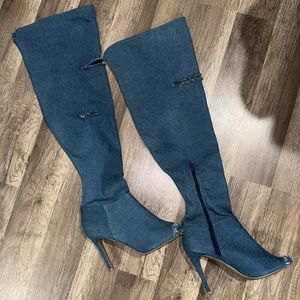 Denim knee high heel boots. (No adjustable strings).